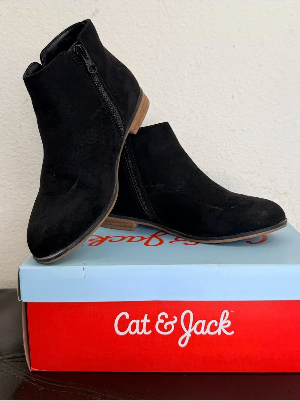 Cat & Jack Opal Girls Ankle Boots size 2